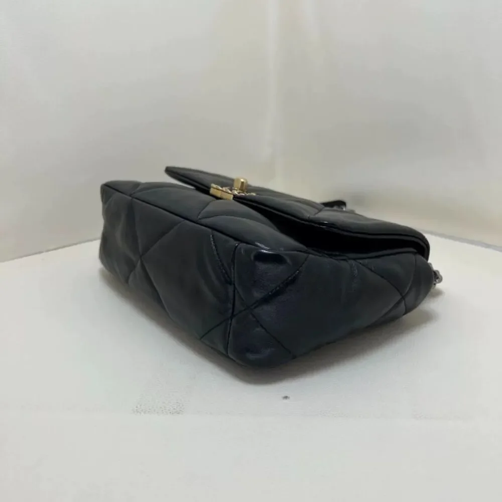 Chanel Women Pre-Loved Bag Brand New Condition